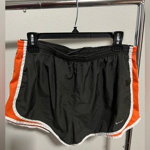 Nike running shorts - XL